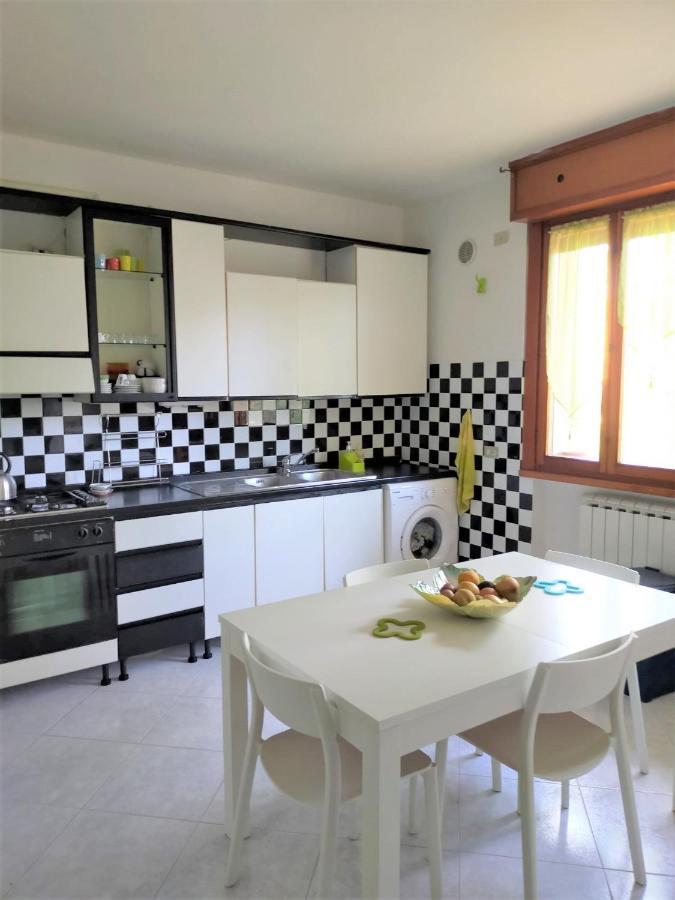Casa Indipendente Pisaヴィラ エクステリア 写真
